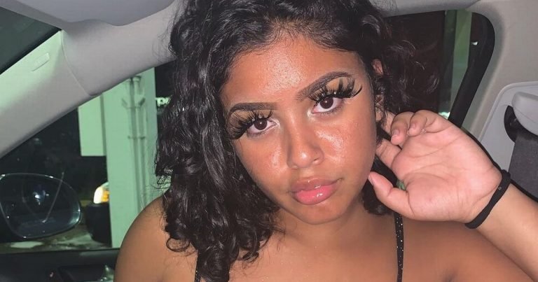 La star d’OnlyFans a une crise cardiaque en essayant de « se ramasser à sec » pendant un strip-tease