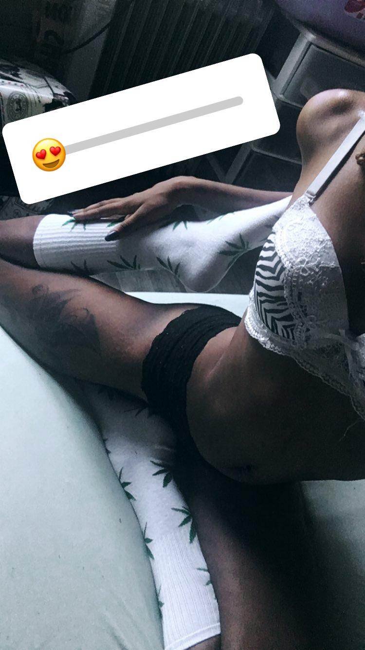 🤞 send moi tes nudes !