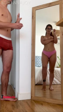 TikTok XXX couple lance un défi de jeu nu