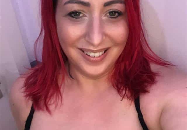 Elle (28 ans) le cherche pour des contacts sexuels privés